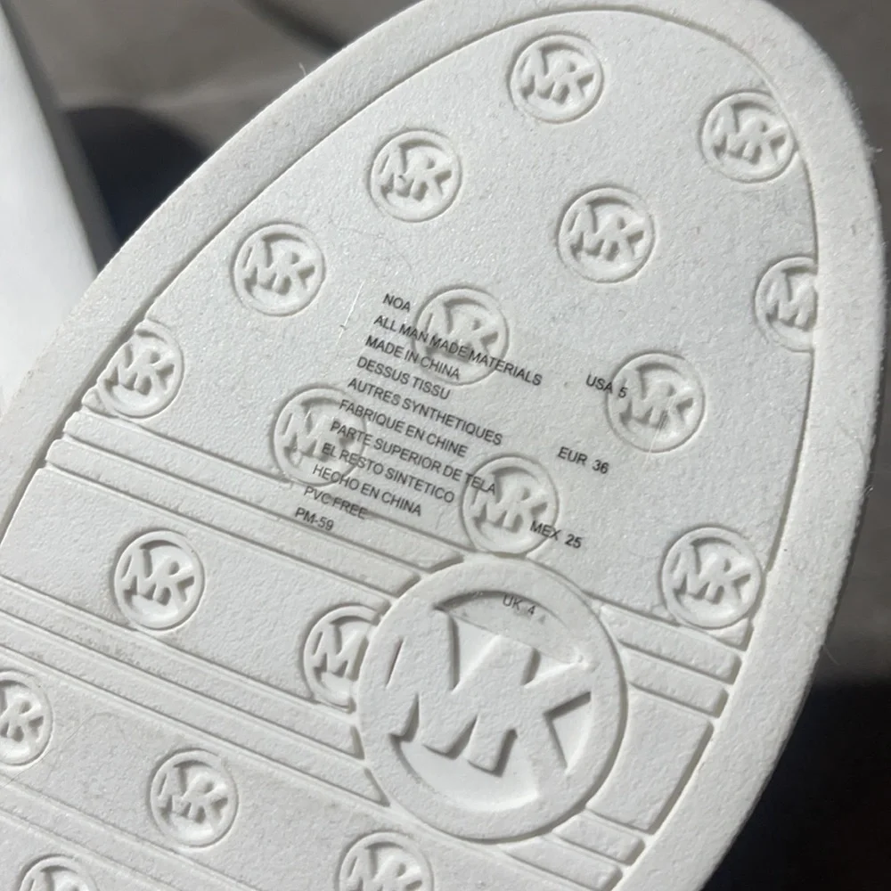 Michael Kors Youth 5/ Womens 6.5 Slip-On Sneakers in Beige/Gold